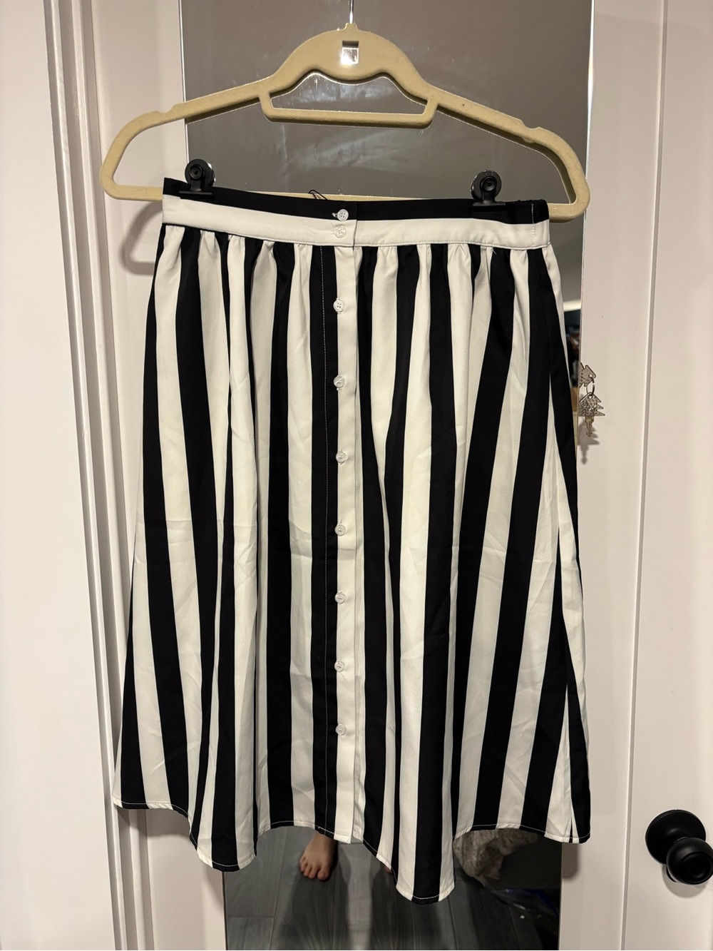 Allegra K Black and White Vertical-Stripe A-Line Button Skirt